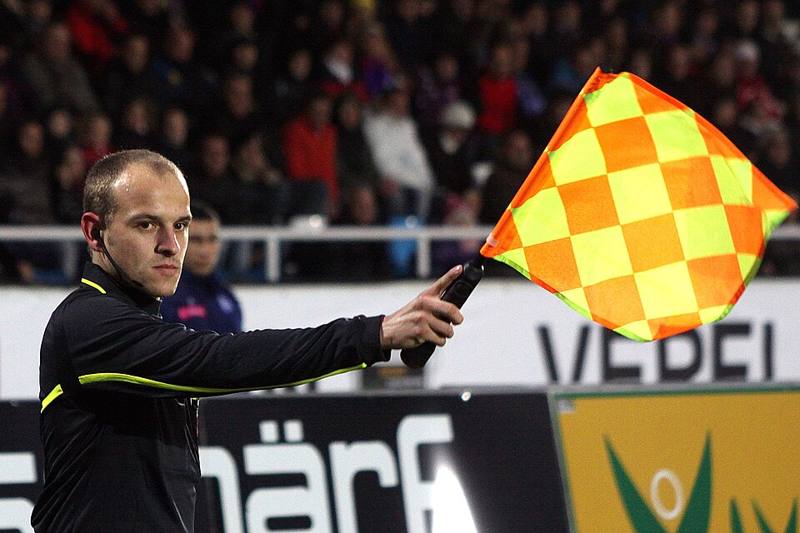 Diagram showing an offside position